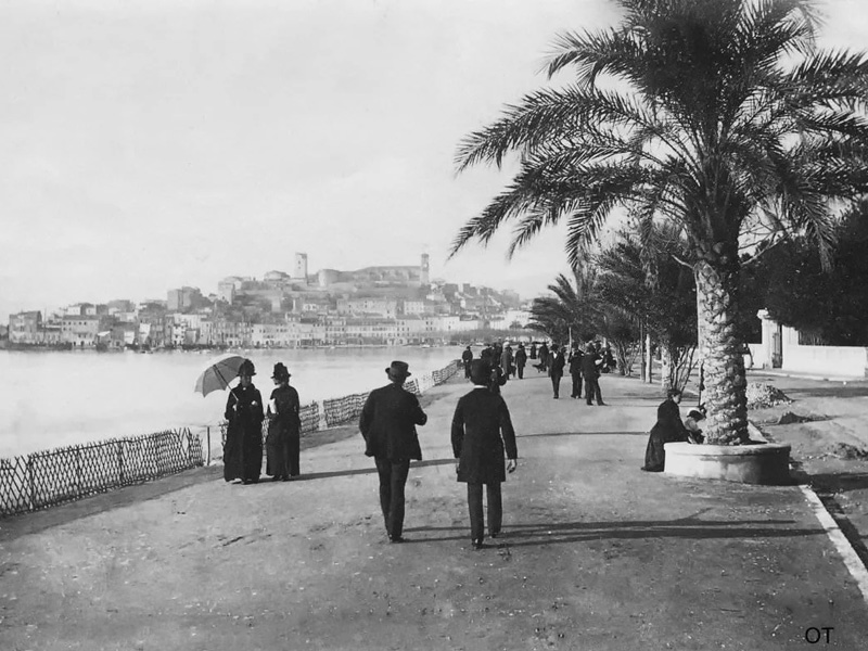 En 1890