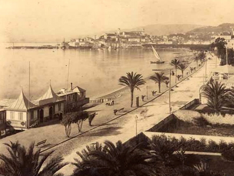 En 1880